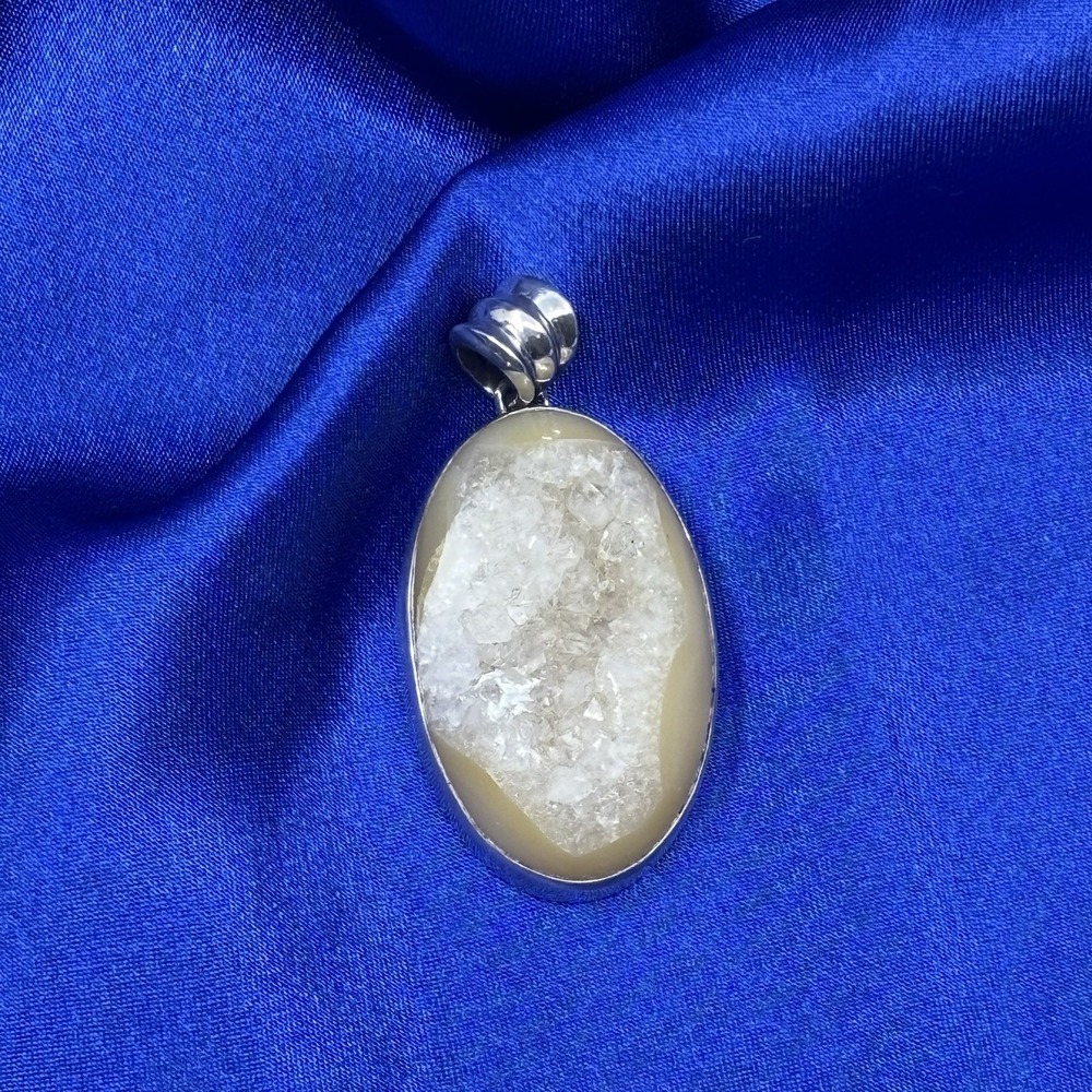 Crystal Tan White Druzy Agate Quartz in Sterling Silver 925 Pendant
